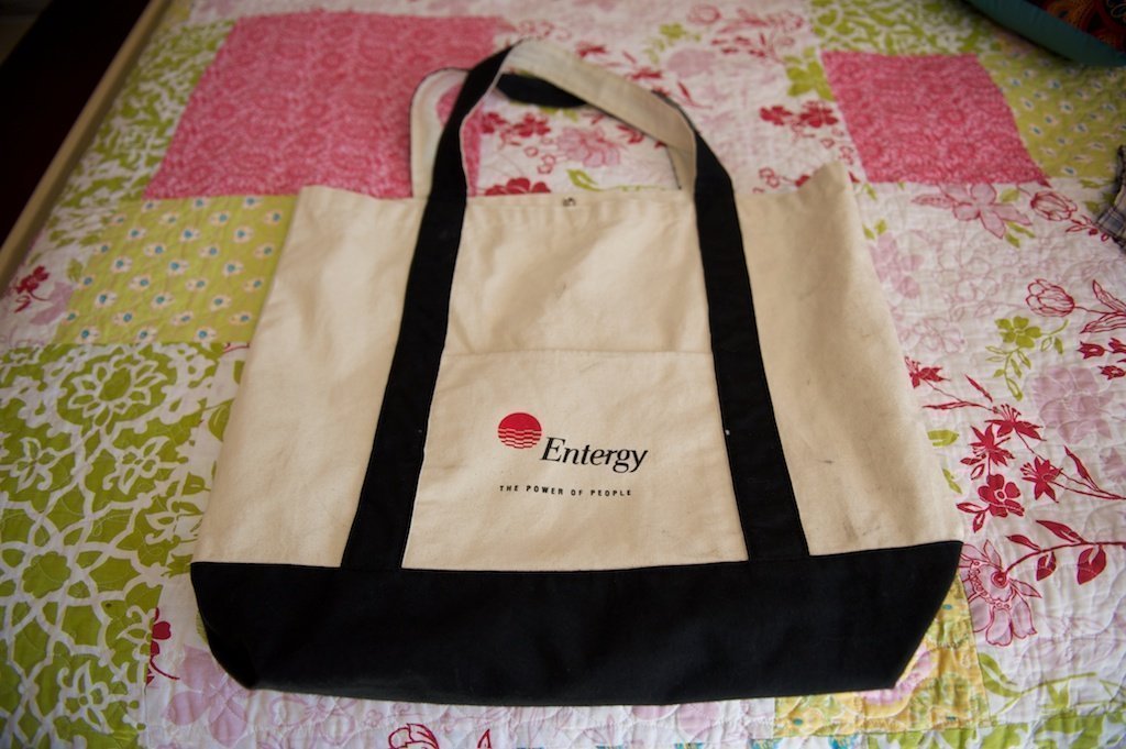 *Guest Post Thursday* Repurposing A Canvas Bag (AKA Making It More Awesome)