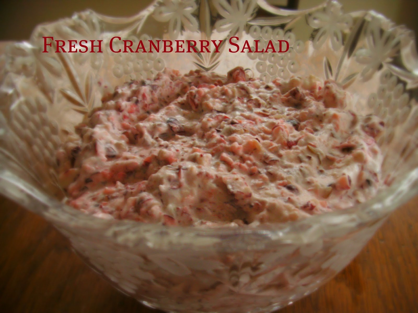 Fresh Cranberry Salad: a MUST for your holiday dinners