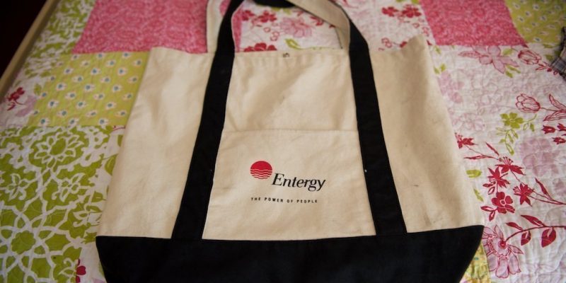 *Guest Post Thursday* Repurposing A Canvas Bag (AKA Making It More Awesome)
